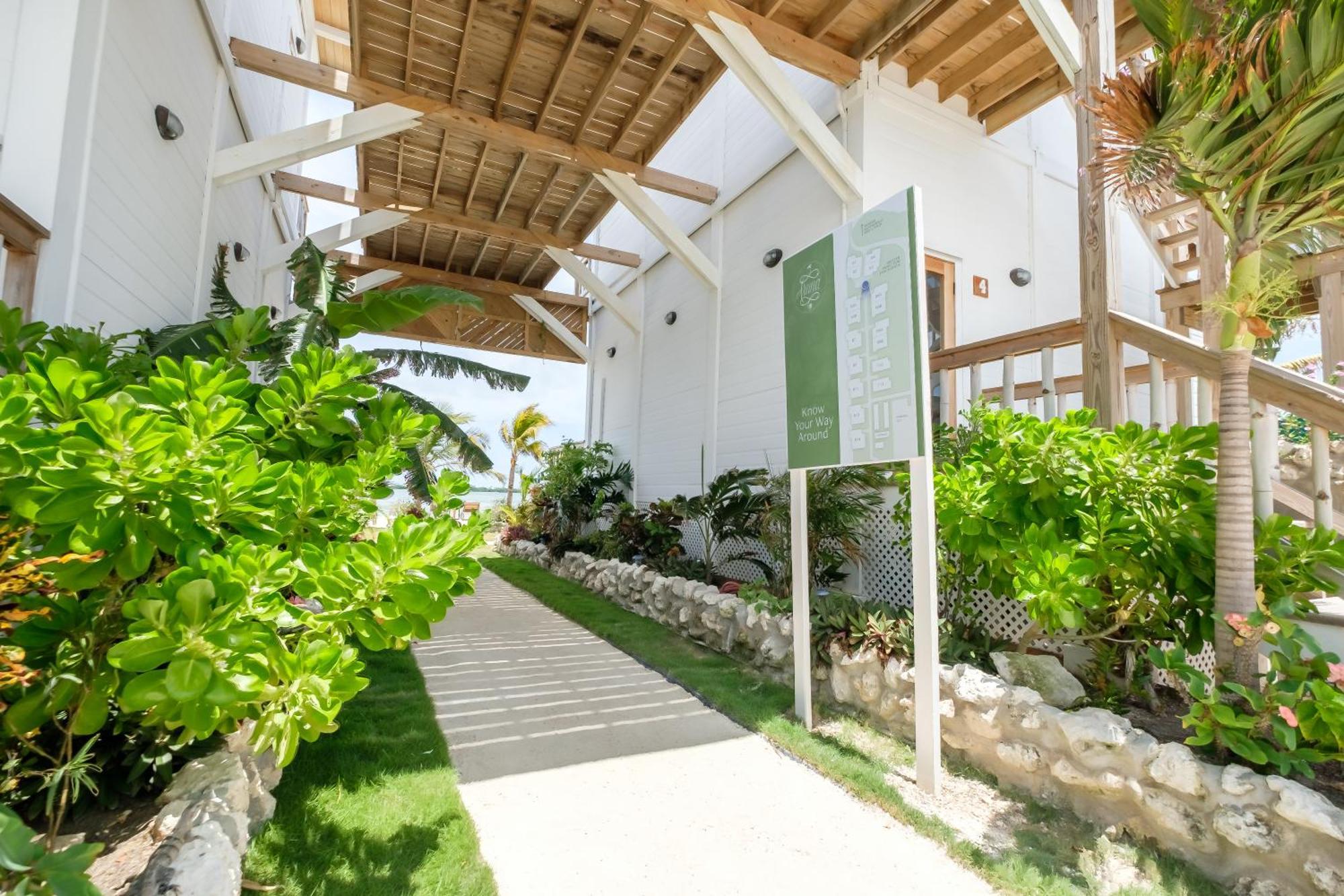 Aruna Resort & Villas San Pedro  Eksteriør bilde